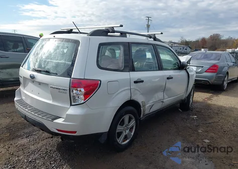 2012 Subaru Forester 2.5X z USA, uszkodzony, nr VIN JF2SHABC6CG403721